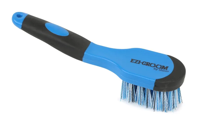 EZI-GROOM Grip Bucket Brush Blue