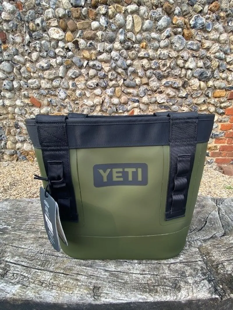 YETI Camino Carryall 20 Olive-1