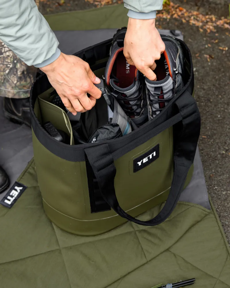 YETI Camino Carryall 20 Olive