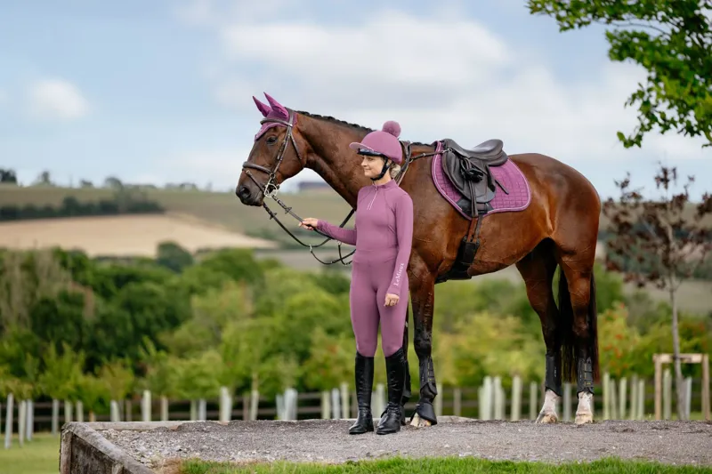 LeMieux Suede Close Contact Saddle Pad Mallow-1