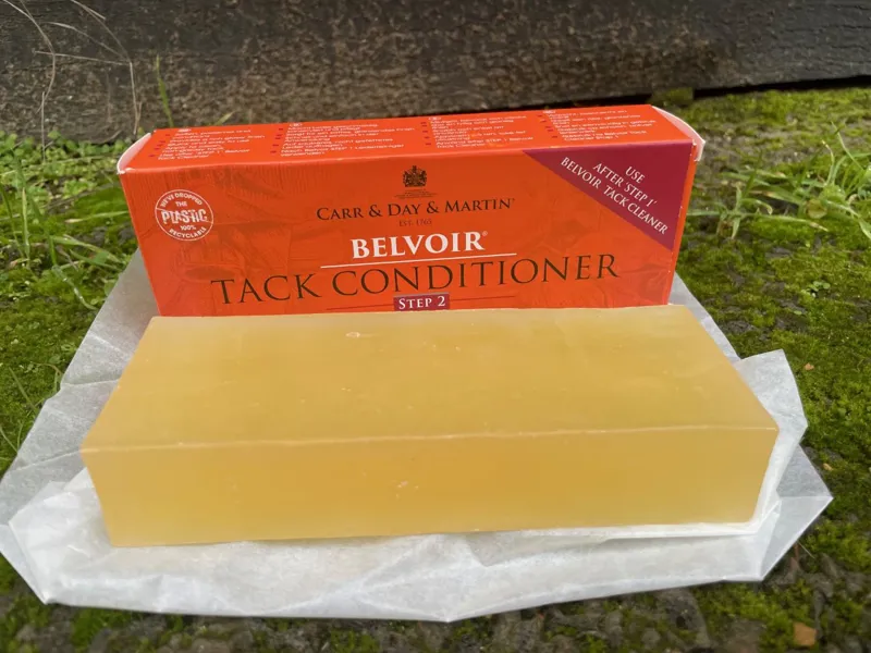 Belvoir Tack Conditioner Bar 250g-2