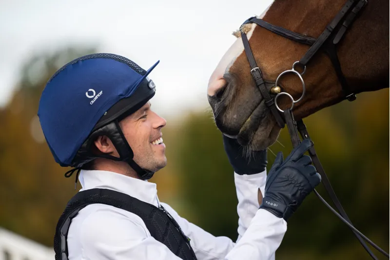 Champion Ventair Deluxe Jockey Skull Black-4